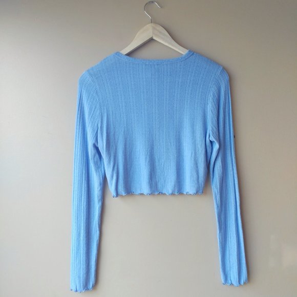 Forever 21 Long Sleeved Crop Top - Picture 4 of 4